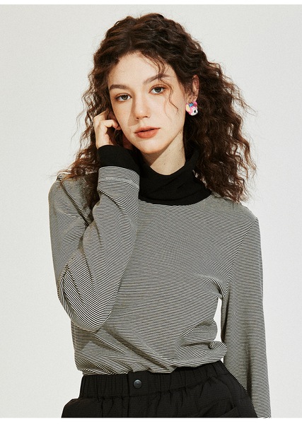 ConE レトロパッチワークスリムフィットトップス長袖Tシャツ ConE レトロパッチワークスリムフィットトップス長袖Tシャツ