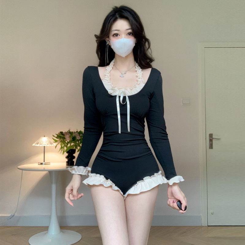 水着 レディース 夏 ワンピース 2024 新スタイル 黒 長袖 胸パッド付き コンサバ 痩身 お腹カバー 学生旅行 温泉