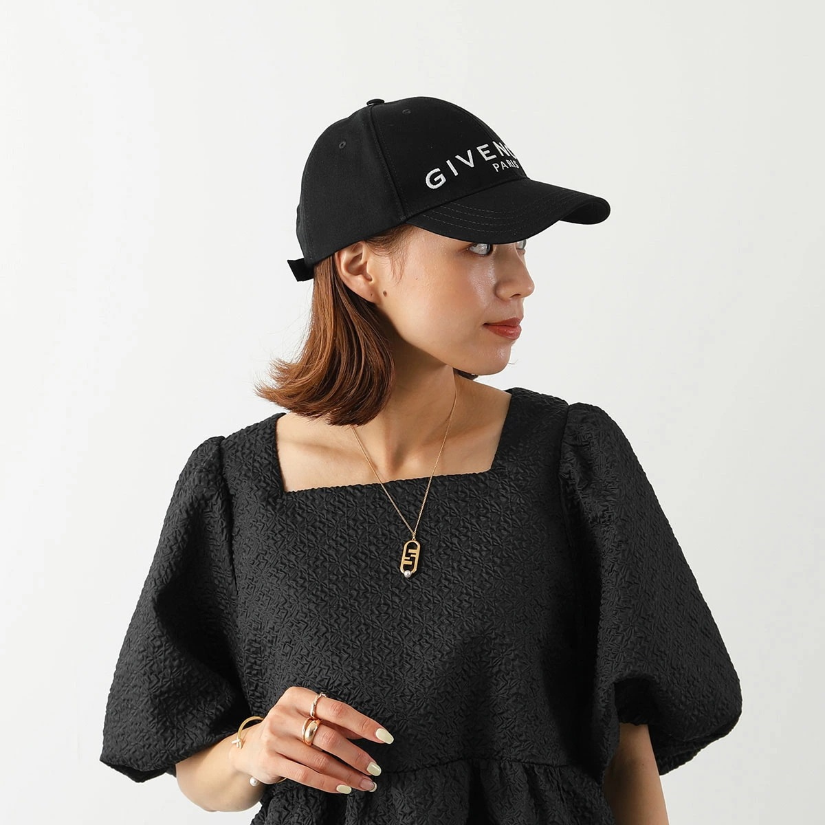 GIVENCHY ジバンシィ ベースボールキャップ BPZ022 P0PX レディース ロゴ 4G 刺繍 帽子 001