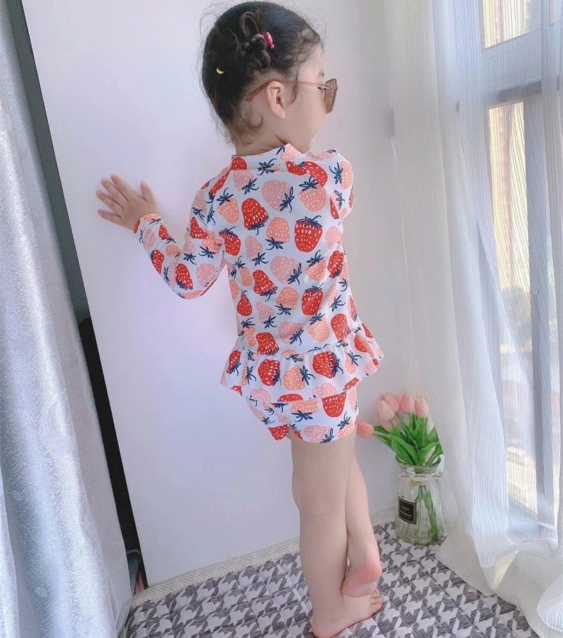 キッズ 水着 女の子 セパレート 長袖 キャップ付き 女の子水着 可愛い 子供 水着 いちご柄 ピンク キッズ スクール水着 みずぎ 紫外線対策 ラッシュガード ストレッチ 女児 ガールズ水着 小学