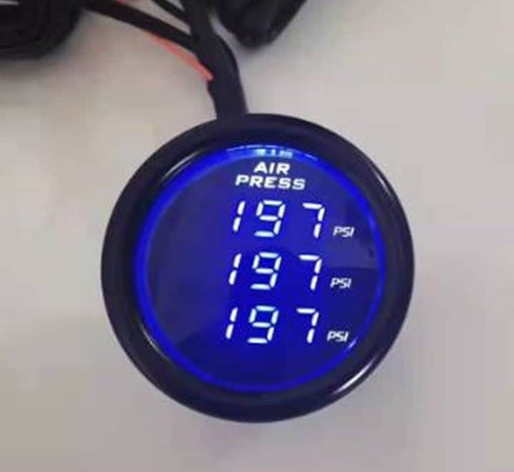 デジタル エアゲージ メーター 青 ブルー 3連 2独 前後 タンク エアサス LED PSI 空気入れ 空気抜き 空気圧 カスタムパーツ 社外品