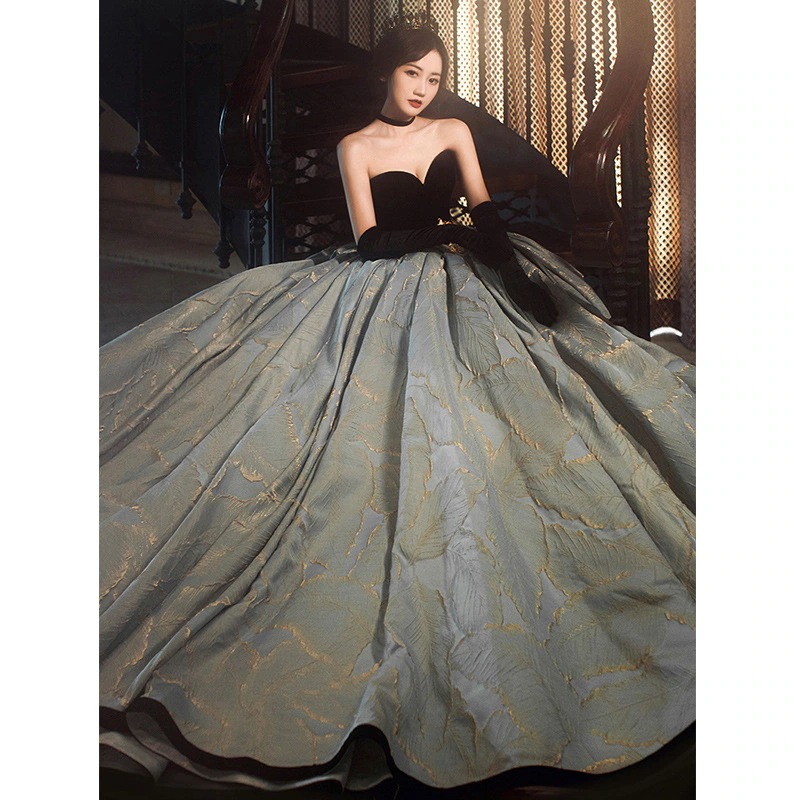 ブラックチューブトップバンケットイブニングドレス女性JuJingyi同じスタイルのヘップバーン年次総会でハイエンドのトーストウェアの生放送を開催 ブラックチューブトップバンケットイブニングドレス女性JuJingyi同じスタイルのヘップバーン年次総会でハイエンドのトーストウェアの生放送を開催