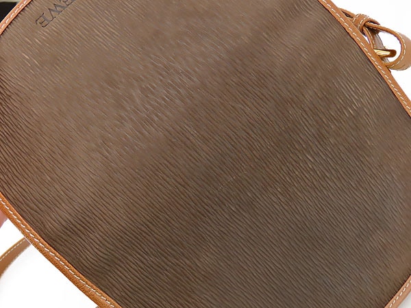 美品ロエベヴィンテージベラスケス斜め掛けショルダーバッグショルダーポーチポシェットツイスト金具ダークブラウンブラウン