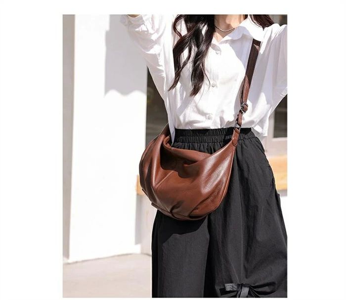 可愛いバッグ 斜め掛けバッグ 柔らかい 上品 本革バッグ 肩掛けバッグ レザー ショルダーバッグ 大容量 レディース ボディバッグ 可愛いバッグ 斜め掛けバッグ 柔らかい 上品 本革バッグ 肩掛けバッグ レザー ショルダーバッグ 大容量 レディース ボディバッグ