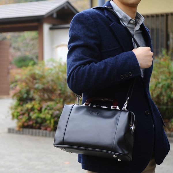 取寄品 ビジネスバッグ ビジネス鞄 日本製 木手 天然素材 口枠ダレス 10429 取寄品 ビジネスバッグ ビジネス鞄 日本製 木手 天然素材 口枠ダレス 10429
