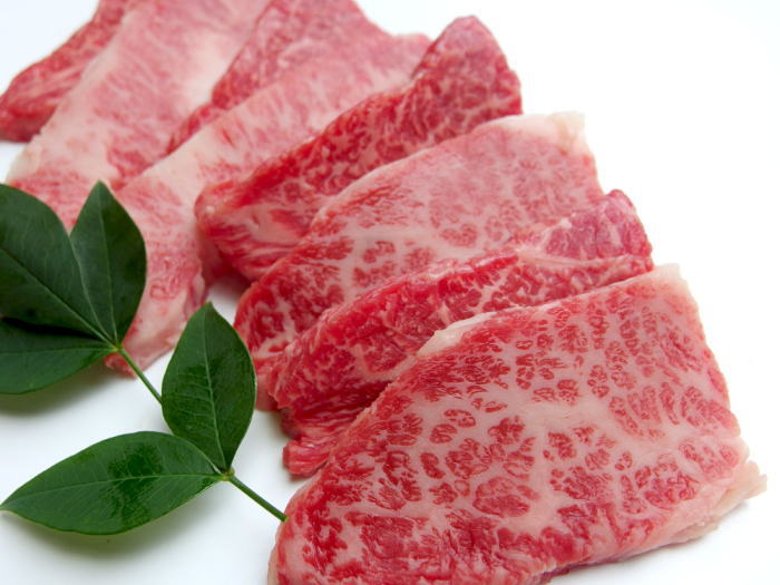 黒毛和牛 メス牛 限定 赤身 と とろ カルビ 焼肉 1Kg 牛肉 お歳暮 ギフト 誕生日 A4 A5 黒毛和牛 メス牛 限定 赤身 と とろ カルビ 焼肉 1Kg 牛肉 お歳暮 ギフト 誕生日 A4 A5