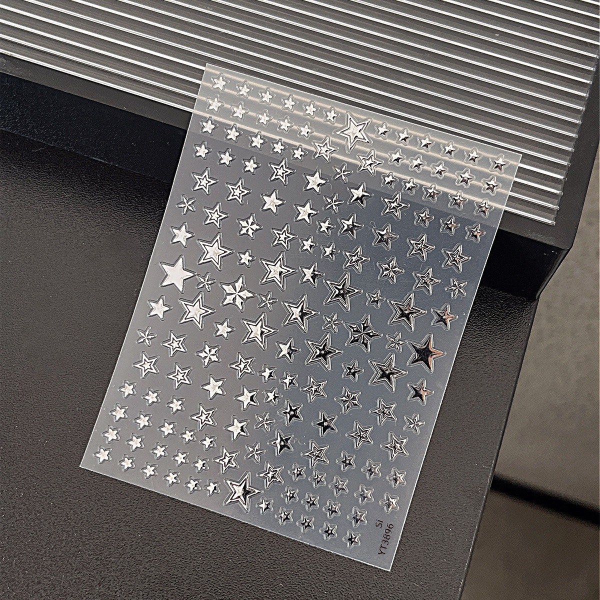 【1点ご購入 で10点プレゼントいたします】金銀星ネイルシール洗練されたミニチェック柄バックテープネイルアートシール