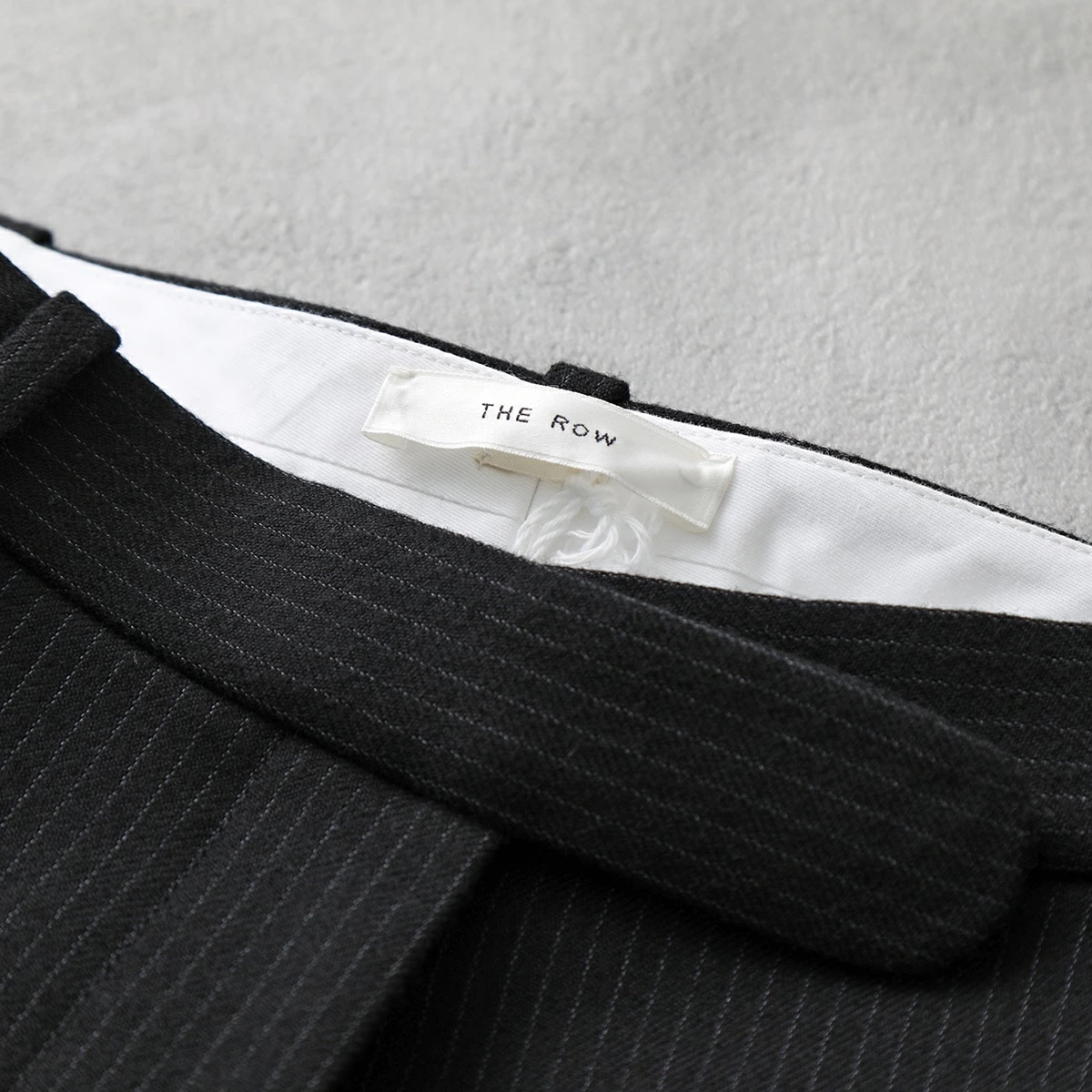 THE ROW ザ・ロウ パンツ BANEW PANT 7368 W2639 レディース テーラードパンツ ストライプ ローライズ バージンウール BME