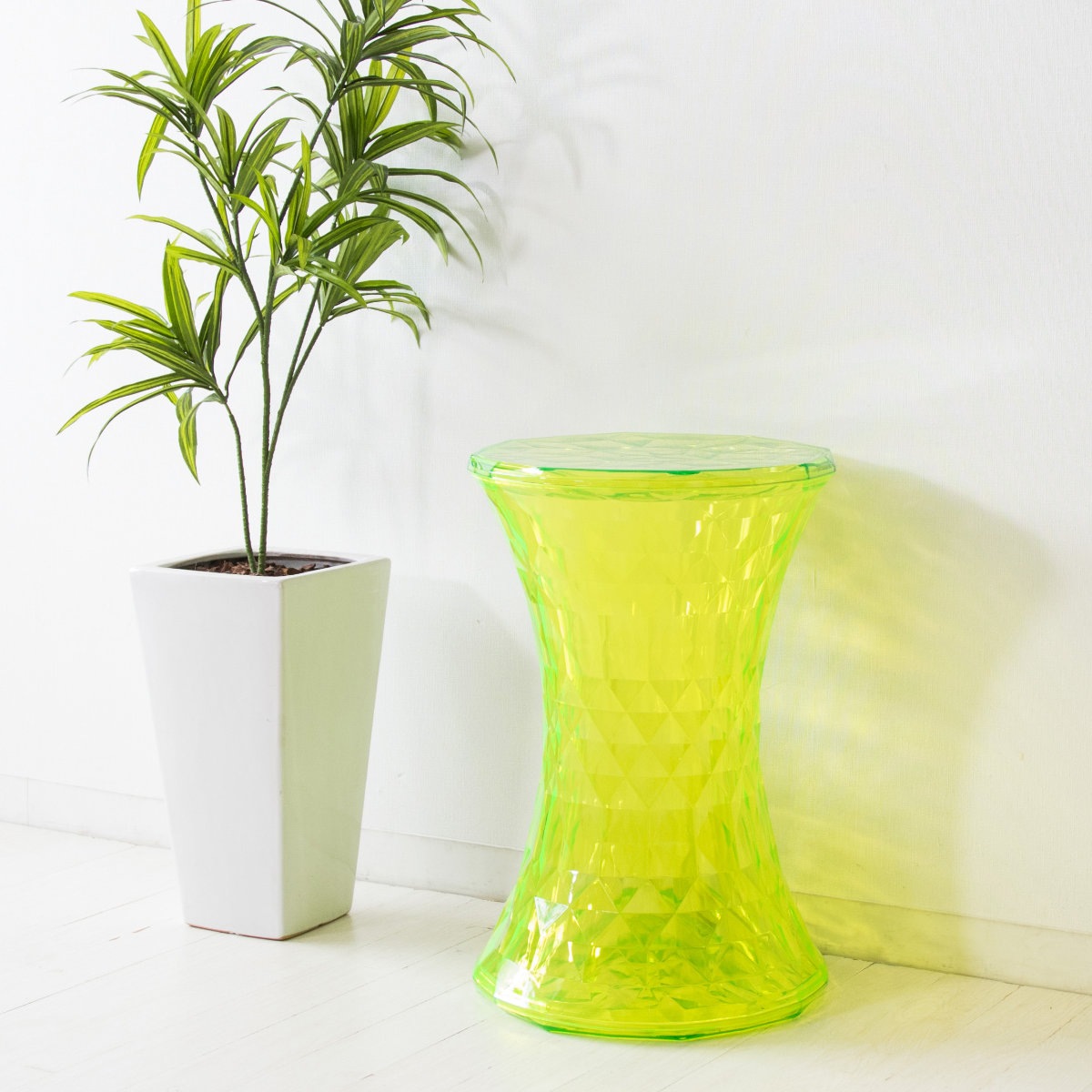 スツール 高さ46cm カルテル リプロダクト スケルトン デザイナーズ ストーン STONE 椅子 チェア サイドテーブル クリア 透明 カラフル 軽量 モダン スタイリッシュ リビング スツール 高さ46cm カルテル リプロダクト スケルトン デザイナーズ ストーン STONE 椅子 チェア サイドテーブル クリア 透明 カラフル 軽量 モダン スタイリッシュ リビング