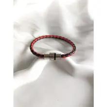 エレガントなファッションのカスタム長中空 MB ブレスレット: あらゆる機会にカップルに最適 エレガントなファッションのカスタム長中空 MB ブレスレット: あらゆる機会にカップルに最適