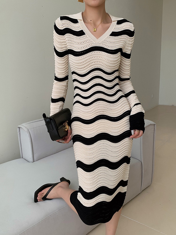 レディース ファッション 個性的なデザイン ストライプ ニット ドレス 女性 秋 ハイエンド センス ウエスト 長袖 ボトムス スカート ＳＭＬXL かわいい 大人可愛い きれいめ シンプル