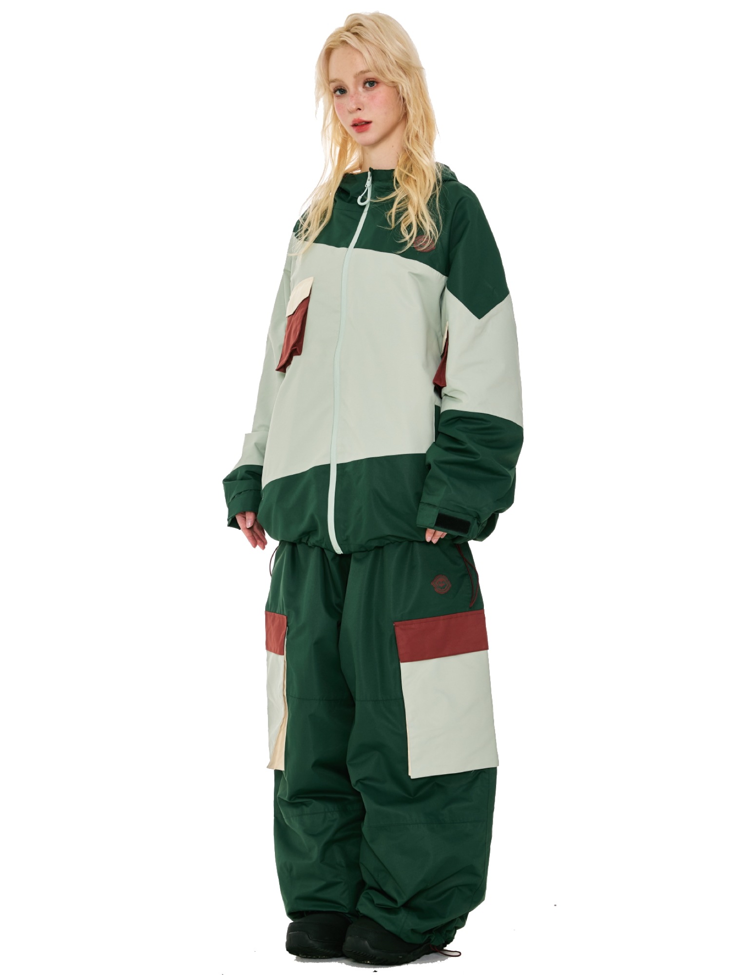 スノボウェア 2025 2026 耐水圧20000mm 上下セット ジャケット パンツ オーバーオール 3L 韓国風 メンズ レディース スノーボードウェア スノーウェア スキーウェア 緑配色 スノボウェア 2025 2026 耐水圧20000mm 上下セット ジャケット パンツ オーバーオール 3L 韓国風 メンズ レディース スノーボードウェア スノーウェア スキーウェア 緑配色