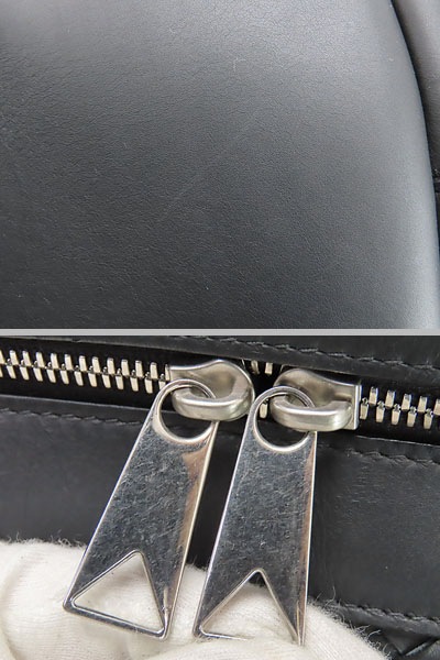 レア美品ボッテガヴェネタイントレチャートバックパックリュックサックブラックカーフレザー653118