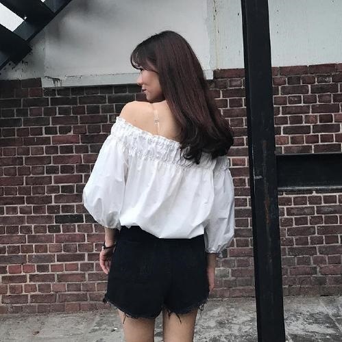 2169.フリル オフショルダー トップス(ホワイト)