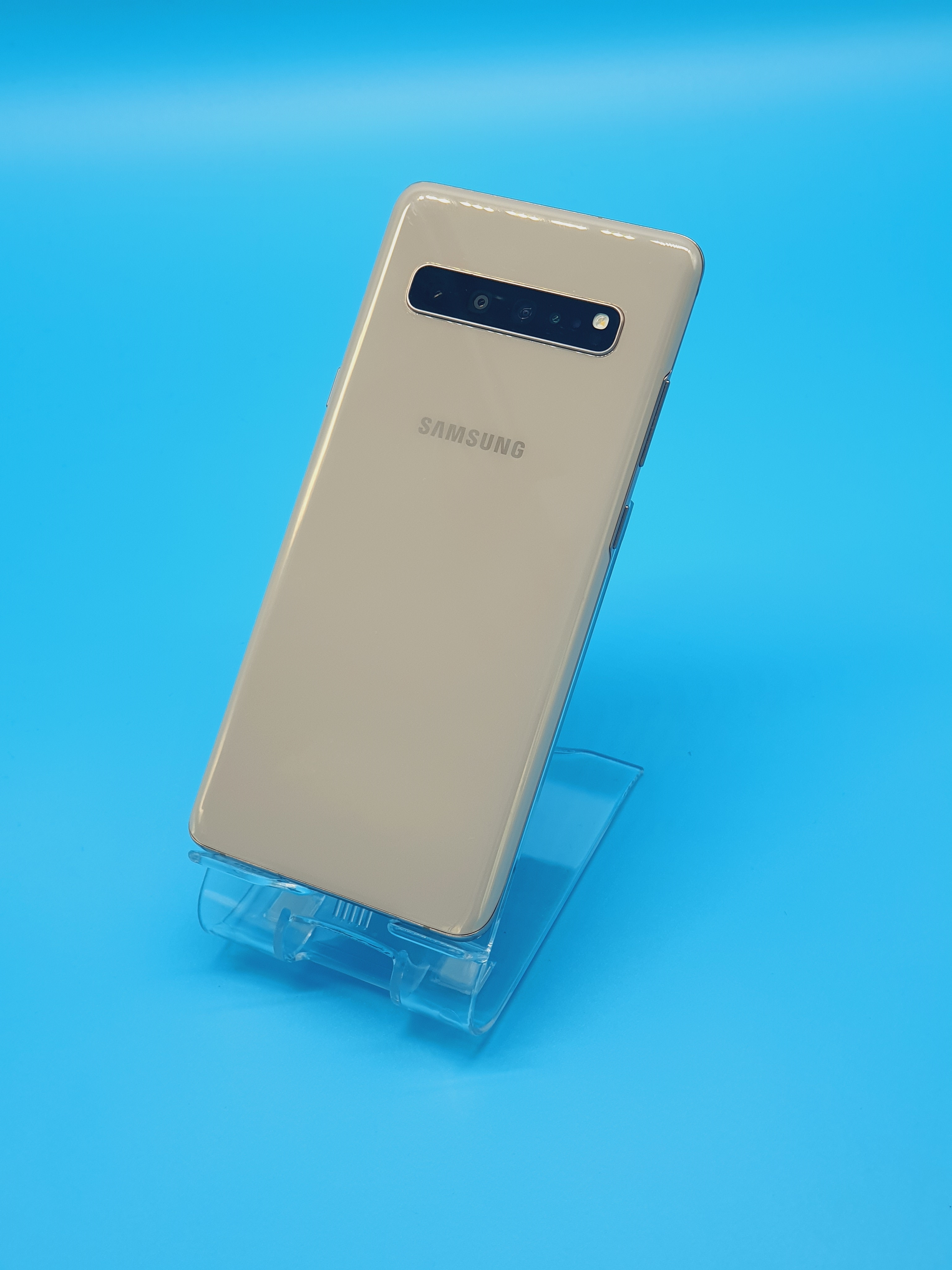 美品 S10 5G 256GB SM-G977N 海外SIMフリー ゴールド 美品 S10 5G 256GB SM-G977N 海外SIMフリー ゴールド