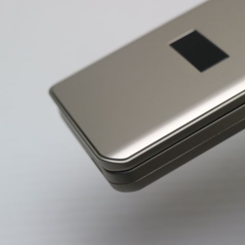 新品同様 arrows ケータイ ベーシック F-41C ゴールド スマホ 白ロム 中古 土日祝発送OK 104 新品同様 arrows ケータイ ベーシック F-41C ゴールド スマホ 白ロム 中古 土日祝発送OK 104