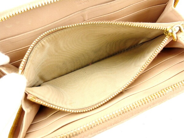 ラウンドファスナー財布 長財布 ベージュ 中古