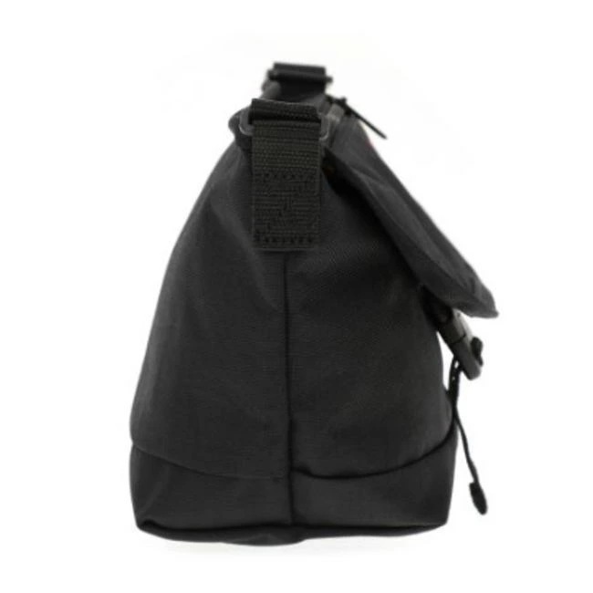 正規品 ナイロン メッセンジャー バッグ フラップ ジッパー ポケット ローレン マーティン ブラック 1603-FZP-LAUREN 正規品 ナイロン メッセンジャー バッグ フラップ ジッパー ポケット ローレン マーティン ブラック 1603-FZP-LAUREN