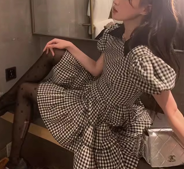 レディース ワンピース プルオーバー ミニ ショート 半袖 パフスリーブ スリム 細身 ティアード フェミニン かわいい 大人可愛い きれいめ シンプル カジュアル 上品 おしゃれ レトロ ガーリー レディース ワンピース プルオーバー ミニ ショート 半袖 パフスリーブ スリム 細身 ティアード フェミニン かわいい 大人可愛い きれいめ シンプル カジュアル 上品 おしゃれ レトロ ガーリー