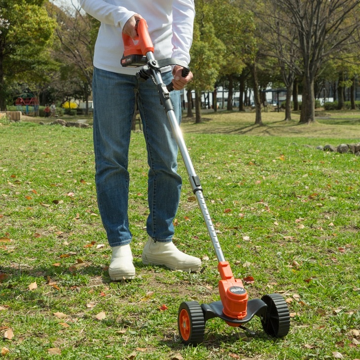 草刈り機 充電式 電動 充電式コードレス4WAY草刈り機 芝生 小枝 草木 雑草 壁際 軽量 ブレード 替え刃 ステンレス チップソー ナイロン刃 ナイロンコードカッター