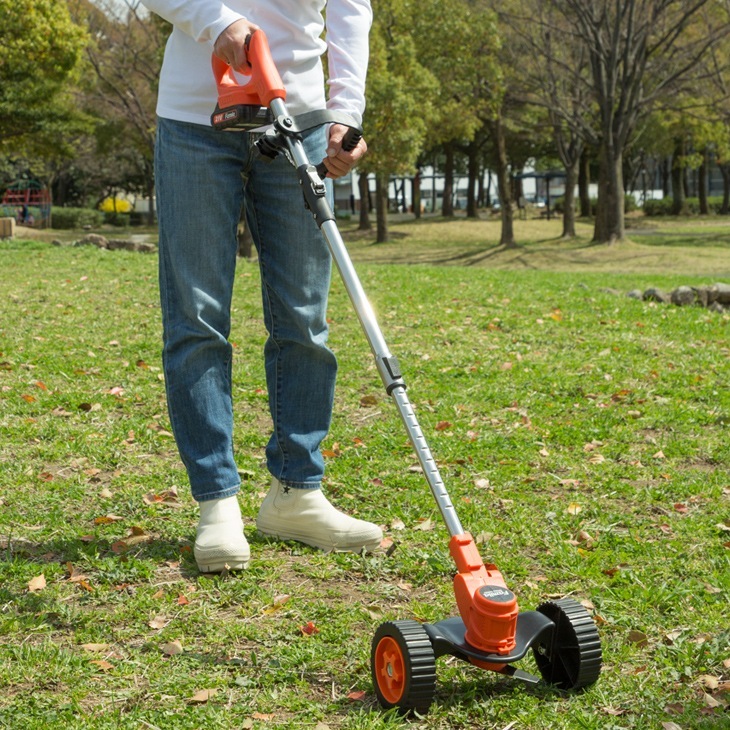 草刈り機 充電式 電動 充電式コードレス4WAY草刈り機 芝生 小枝 草木 雑草 壁際 軽量 ブレード 替え刃 ステンレス チップソー ナイロン刃 ナイロンコードカッター