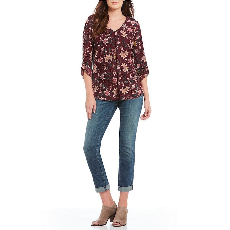 ボボウ レディース トップス ブラウス・シャツ【Bobeau Petites Floral Print V-Neck Roll-Tab Sleeve Top】Burgundy Multi ボボウ レディース トップス ブラウス・シャツ【Bobeau Petites Floral Print V-Neck Roll-Tab Sleeve Top】Burgundy Multi