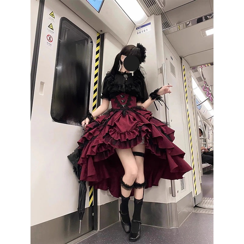 蓋物 ゴスロリ黒シャツ赤プルアップスカートスーツロリータ衣装