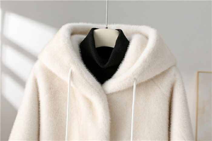 【即納】ファーコート レディース 冬 ブルゾン ジャケット 防寒 アウター フード付き コート ボア ゆったり オーバーサイズ 防寒コート もこもこ 上着 ビッグシルエット 大きいサイズ ふわふわ 暖