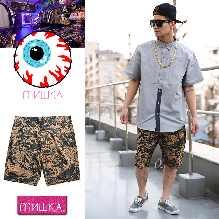 MISHKA ハーフパンツ チノパン メンズ 春夏用 カーキ 大きいサイズ ミシカ ショートパンツ ポケット カーゴパンツ ゆったり 太め パンツ おしゃれ かっこいい 柄パンツ 迷彩 b系 ヒップホップ ファッション ロック バンド ストリート系 ハイ ブランド【セール】M21000804 MISHKA ハーフパンツ チノパン メンズ レディース 春夏用 カーキ