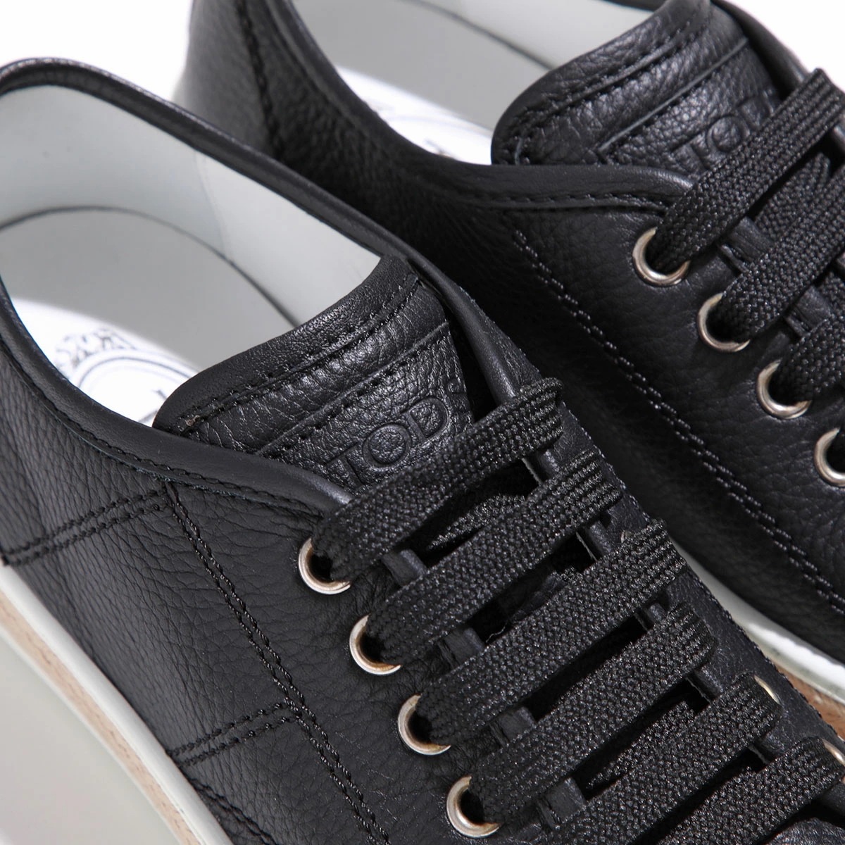 トニー TOD'S トッズ スニーカー 7 1/2 ホワイト