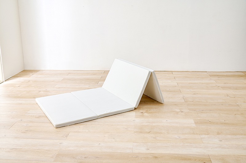 マットレストッパー シングルサイズ 折りたたみ 敷布団 ウレタン 軽量 日本製 固綿マット 4つ折り マットレストッパー シングルサイズ 折りたたみ 敷布団 ウレタン 軽量 日本製 固綿マット 4つ折り