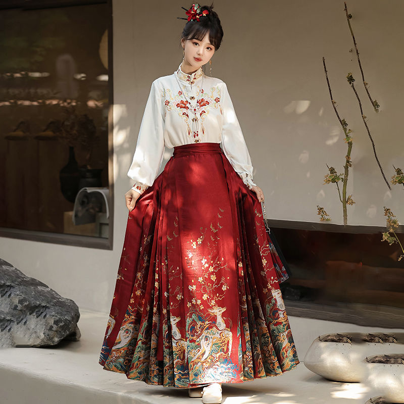 セットアップ 漢服女【鹿の掛け声】明製織金化粧花のスカートセット親友の日常金 セットアップ 漢服女【鹿の掛け声】明製織金化粧花のスカートセット親友の日常金