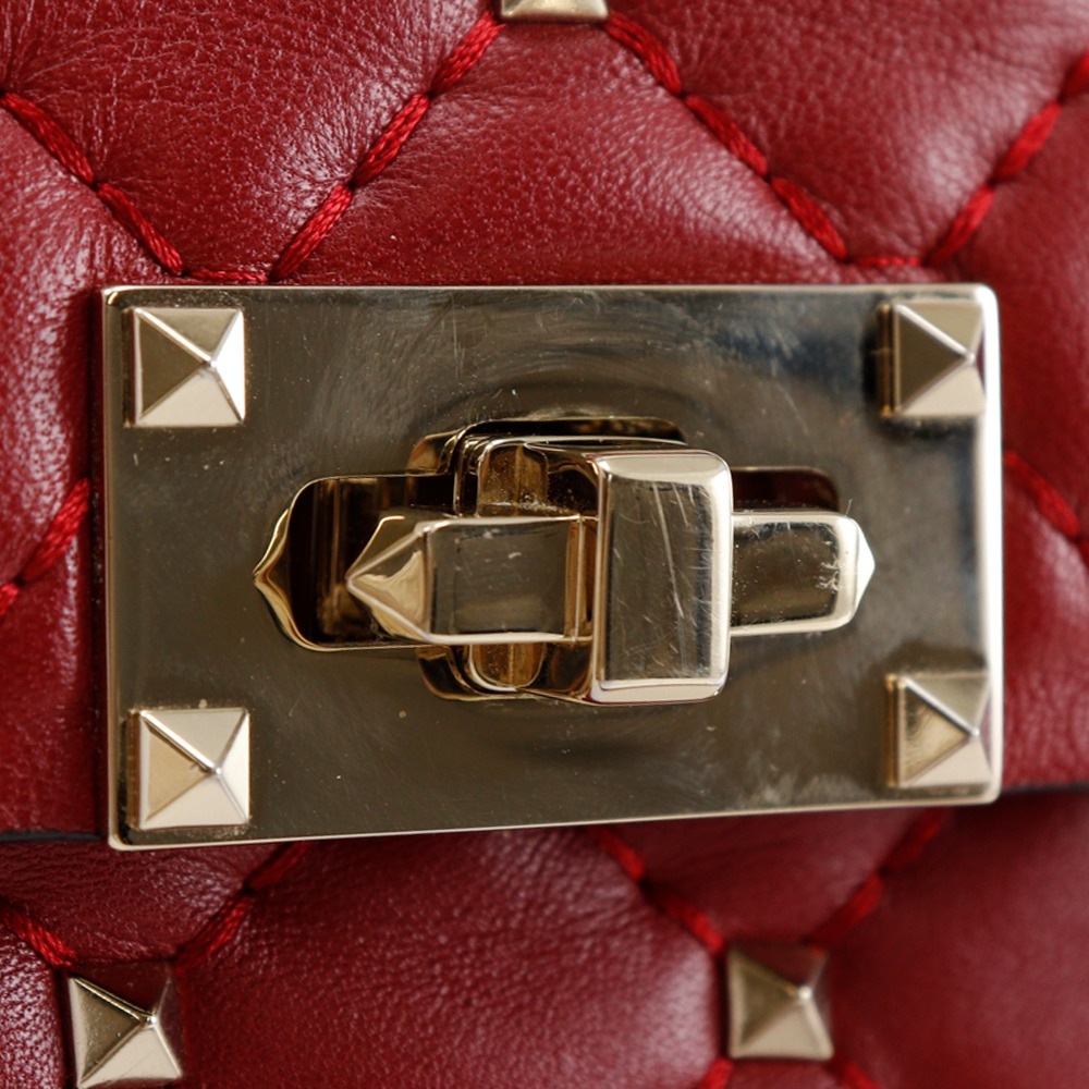 ロックスタッズ ミニショルダー ウォレットショルダー MW0BCA23NAP ショルダーバッグ レザー 赤 レディース 中古品 A-ランク ロックスタッズ ミニショルダー ウォレットショルダー MW0BCA23NAP ショルダーバッグ レザー 赤 レディース 中古品 A-ランク