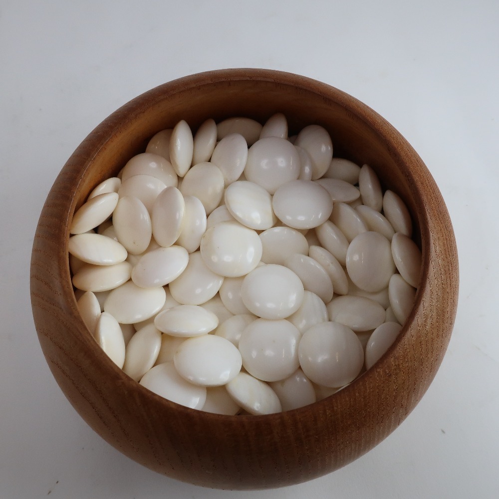 碁石 32号 本蛤 那智黒石 碁笥付き その他雑貨 _ 中古品