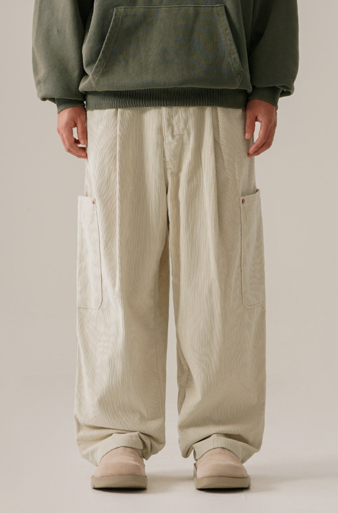 [PERSTEP]★SERGEANT CORDUROY WORK PANTS Corduroy Utility Pant - Dark Olive Pigment | James Perse Los