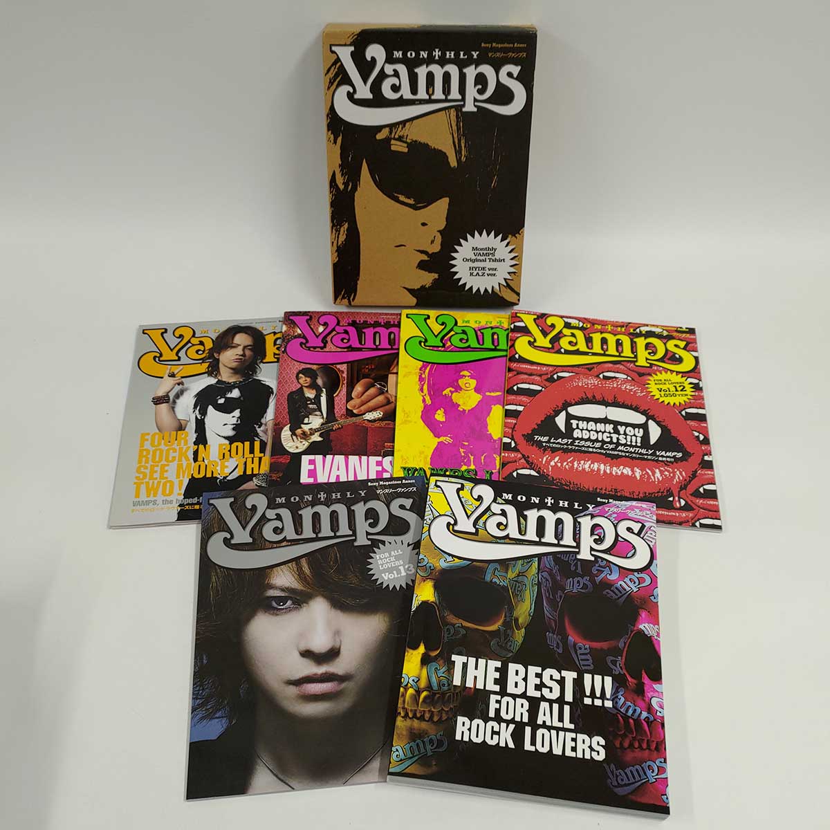 [セット] VAMPS バンプス HYDE ハイド MONTHLY Tシャツ リストバンド バスタオル グッツ ラルク セット] VAMPS バンプス HYDE ハイド MONTHLY Tシャツ リスト