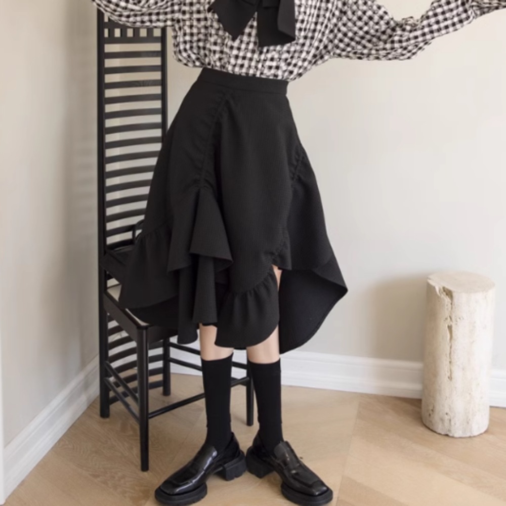 ボトムス スカート ミモレ丈スカート 段フリル ミモレ丈 セミフレア かわいい 大人可愛い きれいめ シンプル カジュアル 上品 おしゃれ かっこいい 大人女子 こなれ感 個性的 主役級 存在感