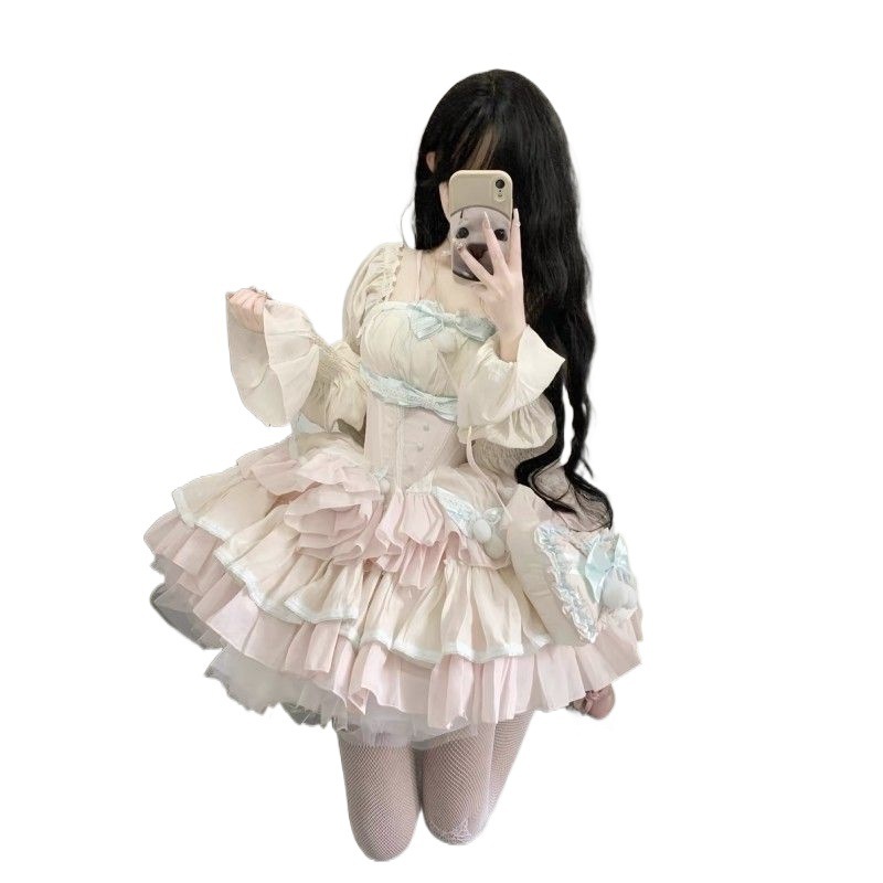 重工業のガーリッシュなリボンとコントラストカラーのパッチワークウエストとスタイリッシュなパフスカートを備えた女性向けの甘い年齢を軽減するロリータプリンセスドレス 重工業のガーリッシュなリボンとコントラストカラーのパッチワークウエストとスタイリッシュなパフスカートを備えた女性向けの甘い年齢を軽減するロリータプリンセスドレス