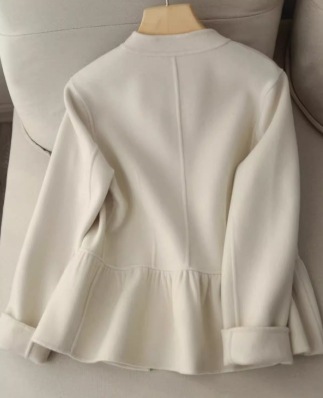 レディース コート アウター 上着 ウール ミドル丈 長袖 フェミニン フリル ボタン 切り替えデザイン 裏起毛 かわいい 大人可愛い きれいめ シンプル 上品 おしゃれ レトロ ガーリー 個性的 レディース コート アウター 上着 ウール ミドル丈 長袖 フェミニン フリル ボタン 切り替えデザイン 裏起毛 かわいい 大人可愛い きれいめ シンプル 上品 おしゃれ レトロ ガーリー 個性的