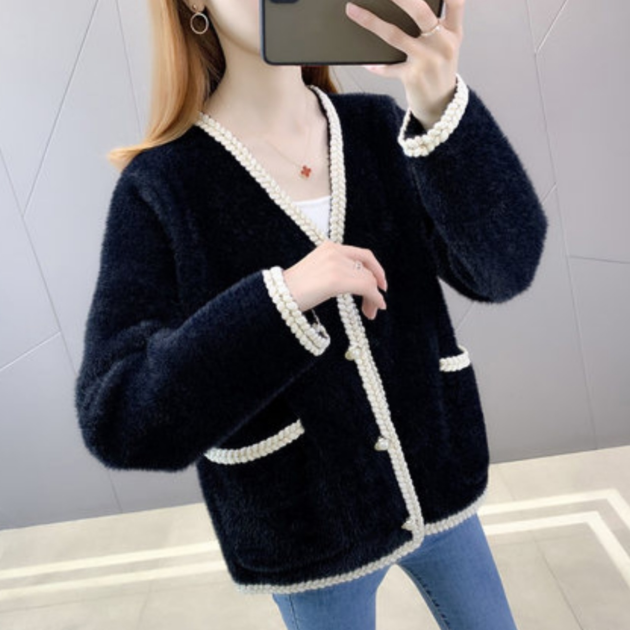 トップス カーディガン レディース Vネック 長袖 上着 袖あり ポケット ボタン 前ボタン 大人可愛い 大人女子 エレガント セクシー かわいい おしゃれ こなれ感 ラフ 個性的 クール フォーマル トップス カーディガン レディース Vネック 長袖 上着 袖あり ポケット ボタン 前ボタン 大人可愛い 大人女子 エレガント セクシー かわいい おしゃれ こなれ感 ラフ 個性的 クール フォーマル