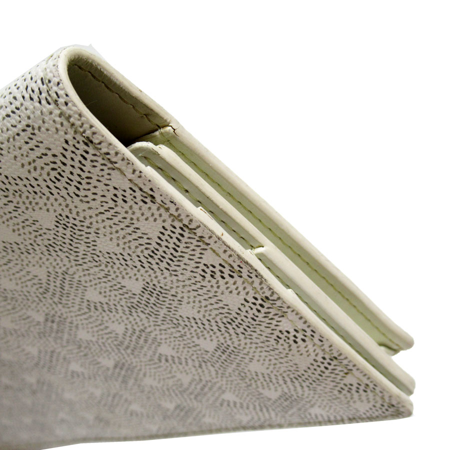 ゴヤール GOYARD 二つ折り長財布 レザー ホワイト系 ユニセックス t19234a ゴヤール GOYARD 二つ折り長財布 レザー ホワイト系 ユニセックス t19234a