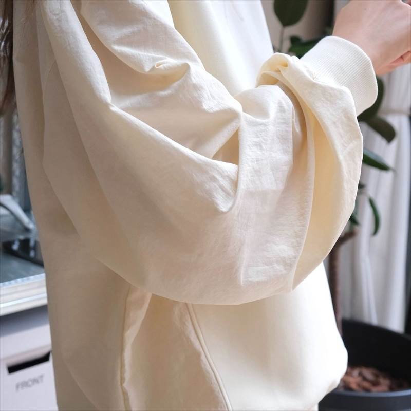 トップス レディース カットソー プルオーバー ワイド 個性的 春 秋 冬 長袖 ボリューム袖 ラウンドネック 切り替えデザイン ネイビー オフホワイト 無地 フリーサイズ 異素材MIX オフィス 学