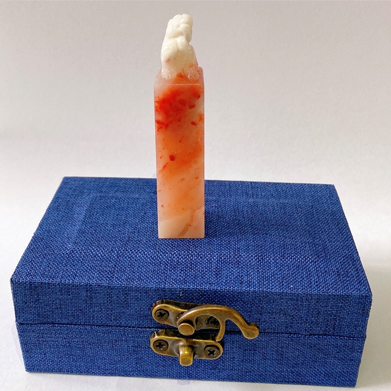 寿山石　高山凍　透石　箱付 獅子鈕　1980年代印材　箱付き Qoo10] 篆刻印材 寿山石印材（じゅざんせき） 天