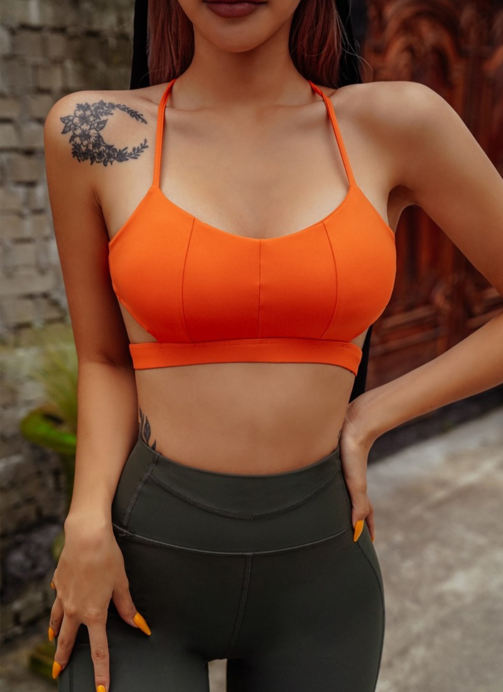 トップス ブラトップ チューブトップ キャミソール トップス ミニ丈 ショート丈 袖なし ノースリーブ ワンショルダー 襟なし タイト 細身 編み込み 伸縮性 きれいめ シンプル カジュアル 大人