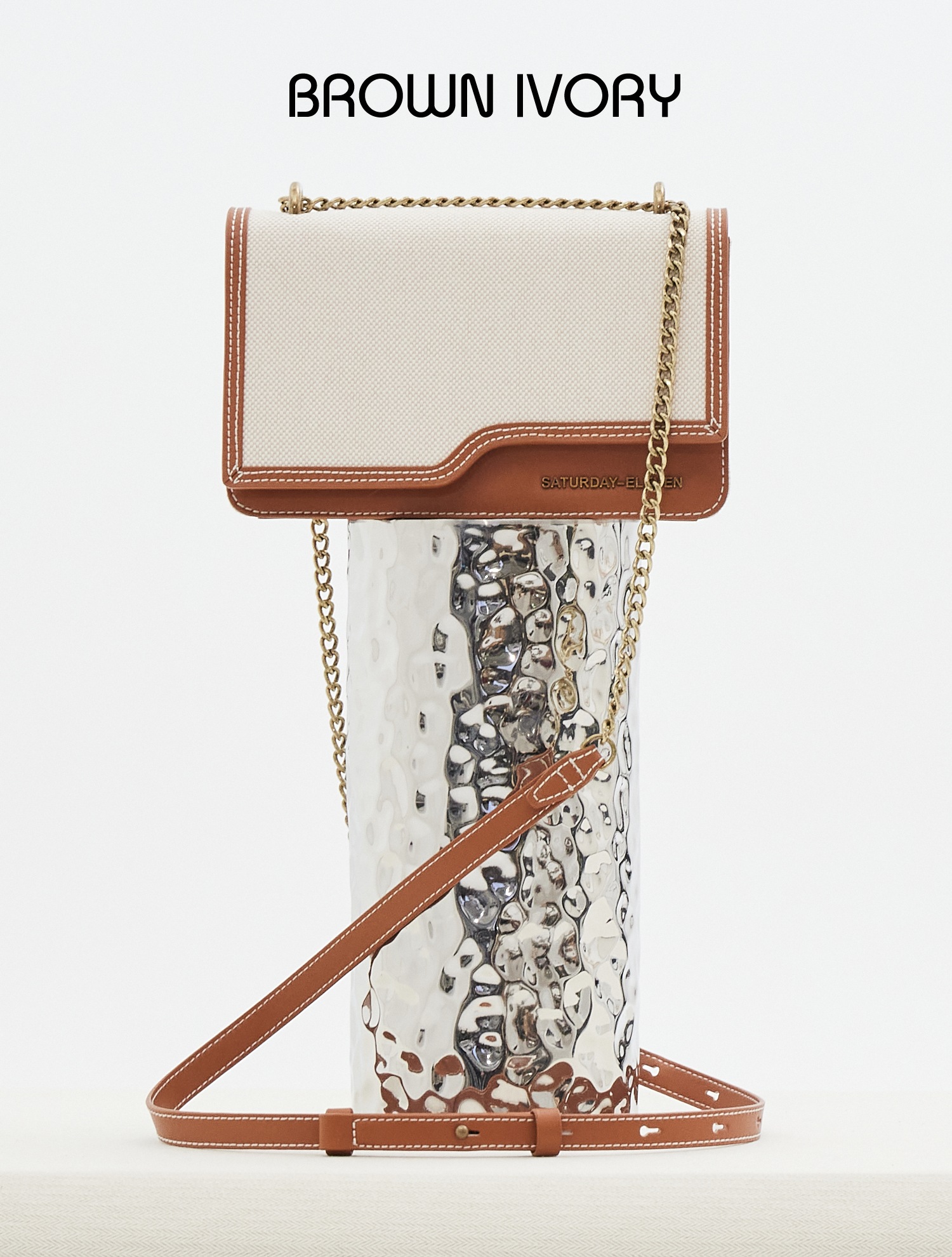 気分や服装に合わせて3Wayに使える「AIOLA BAG」ブラウン色 気分や服装に合わせて3Wayに使える「AIOLA BAG」ブラウン色