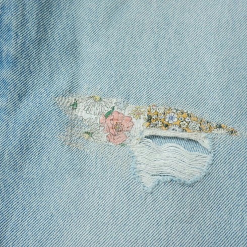 レディース デニムパンツリーバイス LEVIS501 150TH ANNIVERSARY FLOWER SHES CRAFTY501 150周年記念モデル フラワー