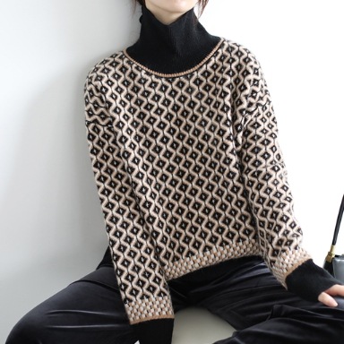 ニット セーター 魅せる トップス プルオーバー ブラック 黒 レギュラー丈 袖あり 長袖