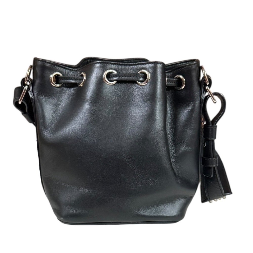 サンローラン スタッズ エマニュエルバケット ショルダーバッグ レザー 357603 ブラック SAINT LAURENT 中古 サンローラン スタッズ エマニュエルバケット ショルダーバッグ レザー 357603 ブラック SAINT LAURENT 中古