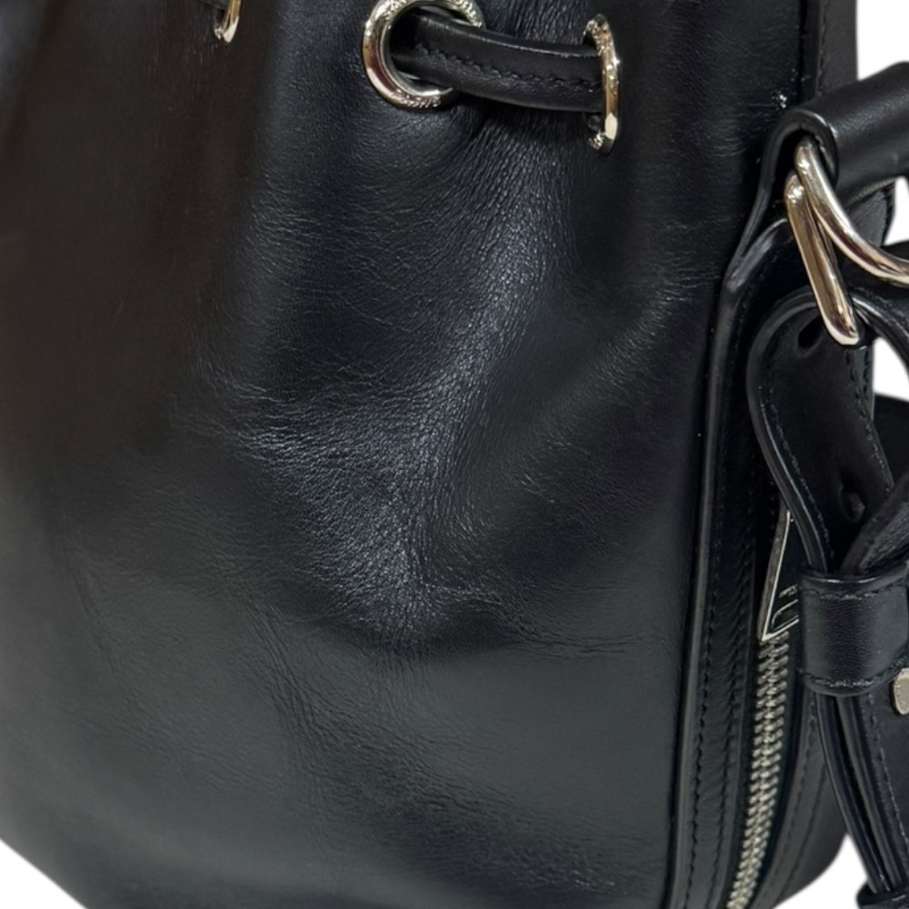 サンローラン スタッズ エマニュエルバケット ショルダーバッグ レザー 357603 ブラック SAINT LAURENT 中古 サンローラン スタッズ エマニュエルバケット ショルダーバッグ レザー 357603 ブラック SAINT LAURENT 中古