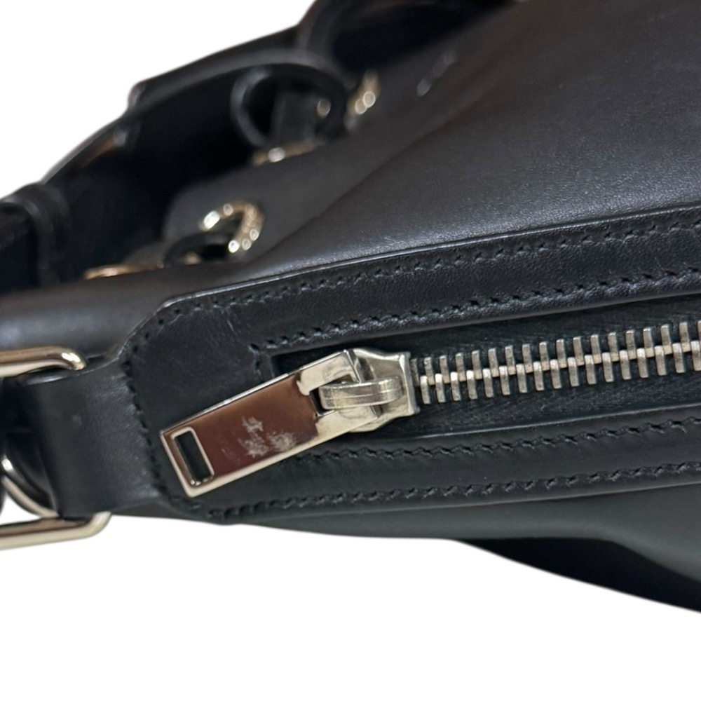 サンローラン スタッズ エマニュエルバケット ショルダーバッグ レザー 357603 ブラック SAINT LAURENT 中古 サンローラン スタッズ エマニュエルバケット ショルダーバッグ レザー 357603 ブラック SAINT LAURENT 中古